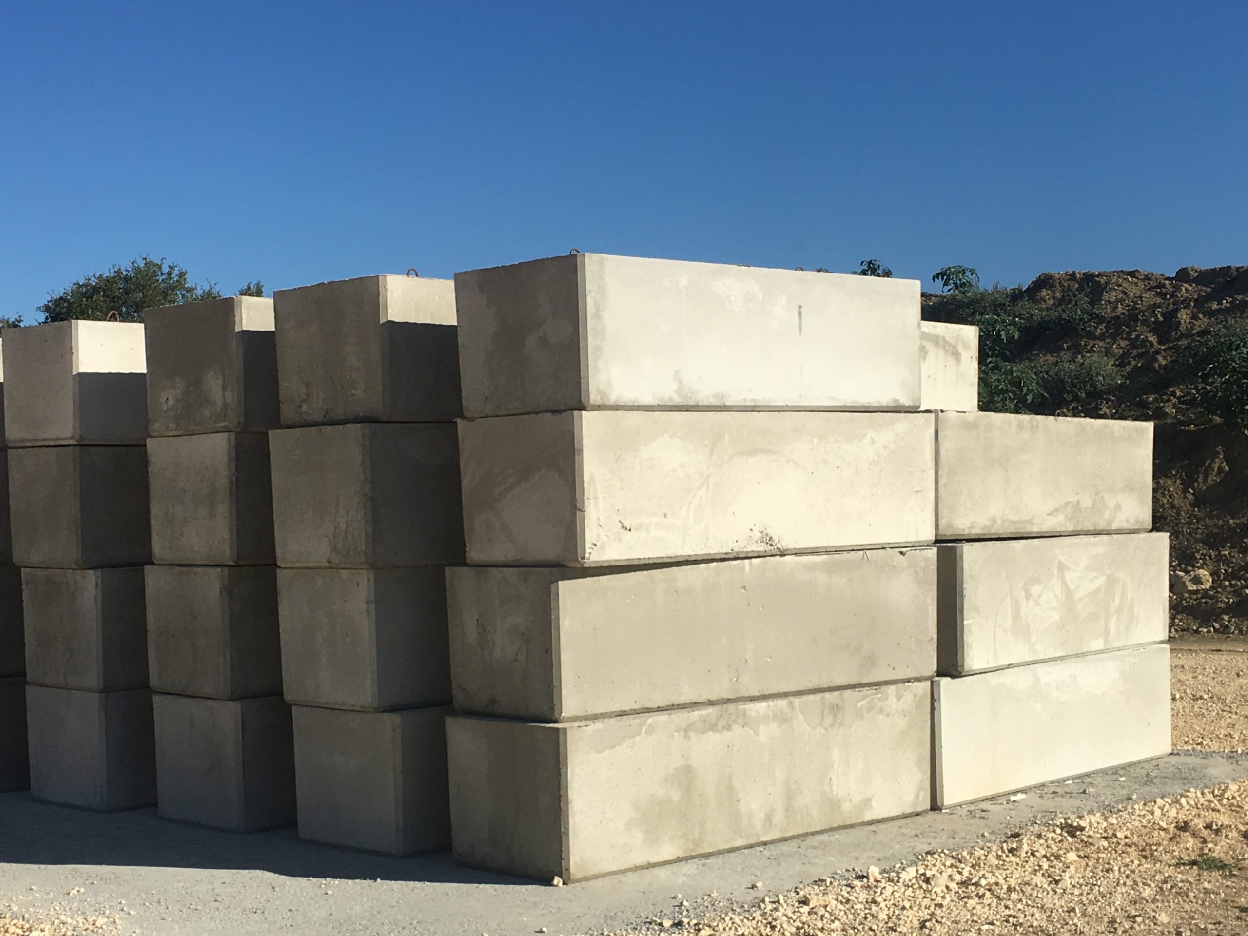 Vente blocs béton emboîtables  